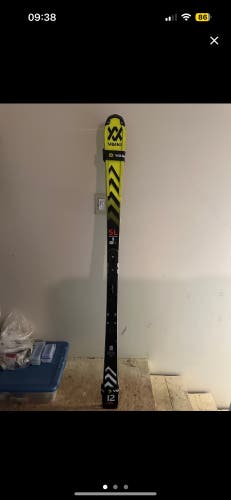 Bundle skis and bindings