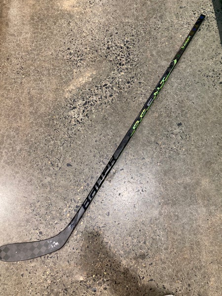 Used Youth Bauer Ag5nt Hockey Stick Right Handed P28