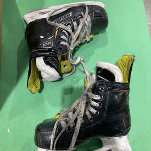 Used Junior Bauer Supreme S29 Hockey Skates Regular Width Size 1