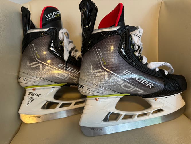 Bauer Vapor Hyperlite Sz 7 Fit 2