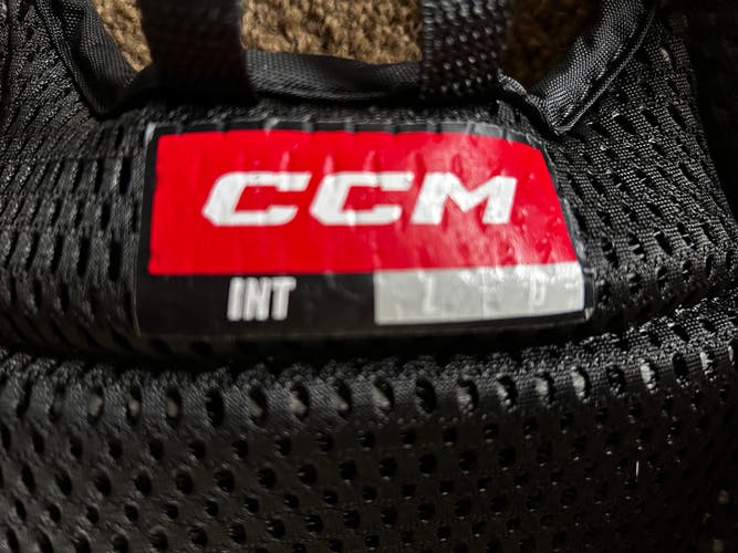 New Large CCM Eflex 6.9 Goalie Chest Protector