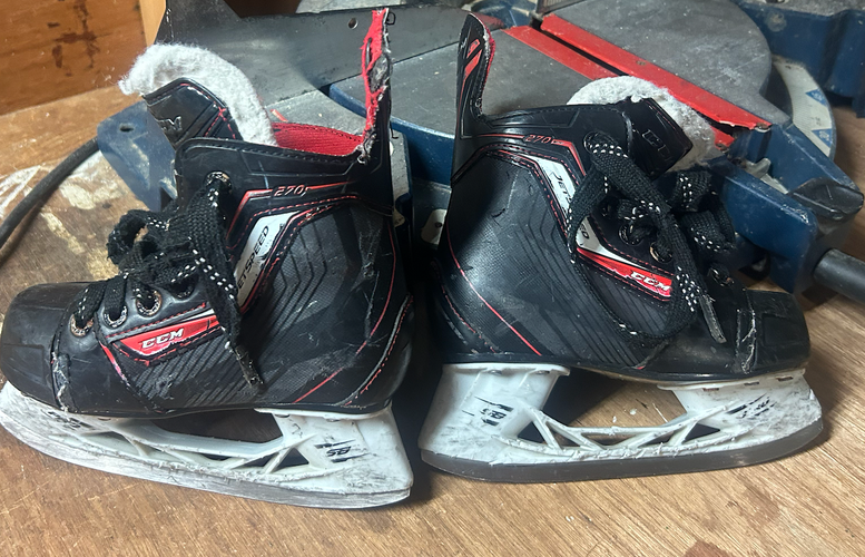 Used CCM JetSpeed 270 Hockey Skates Regular Width - Size Youth 11