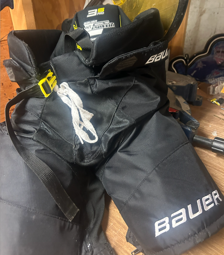 Used Intermediate Medium Bauer Supreme 3S Pro Hockey Pants