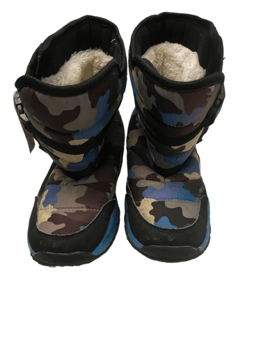 Used Outdoor Boots