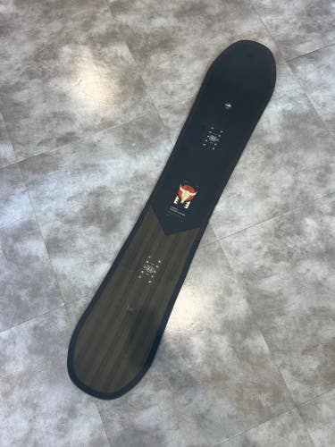 Used 2023 Men's148cm Arbor Foundation Snowboard Without Bindings