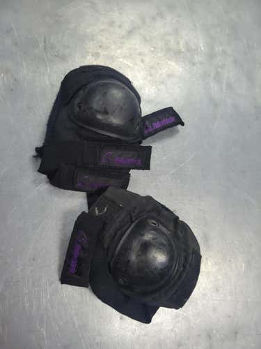 Used Rollerblade Md Skateboard Kneepads