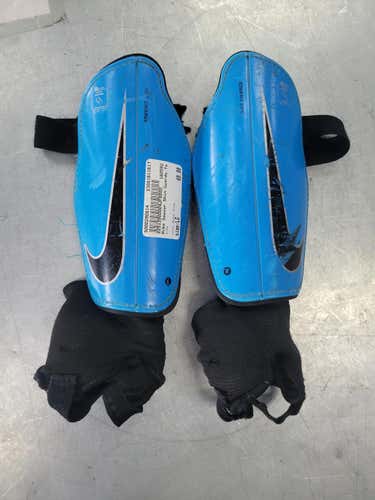 Used Nike Lg Soccer Shin Guards