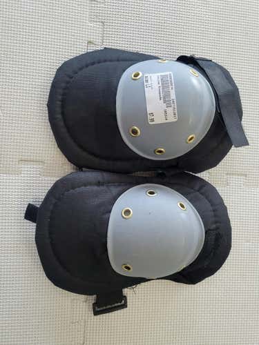 Used Lg Inline Skate Kneepads