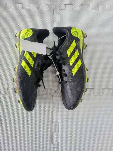 Used Adidas Junior 02.5 Cleat Soccer Outdoor Cleats