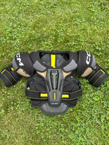 CCM shoulder pads