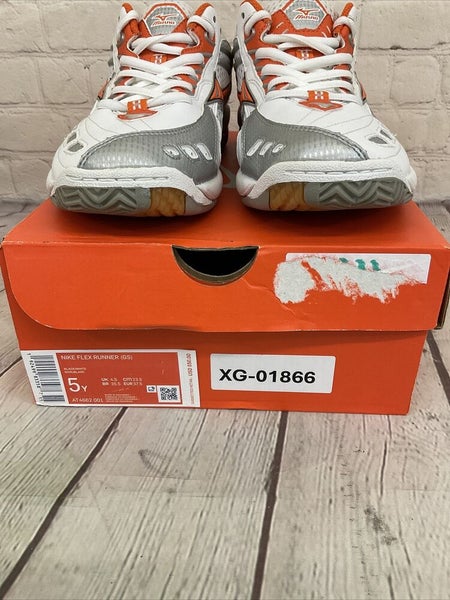 Mizuno Wave Spike 9 VS1 Women's US Size 8.5 Orange Tennis Active Wear Shoes