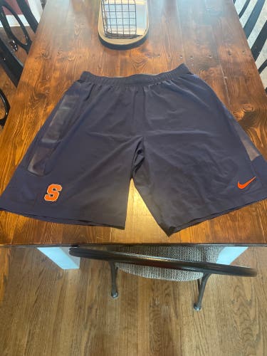 Team Issued Syracuse shorts XL