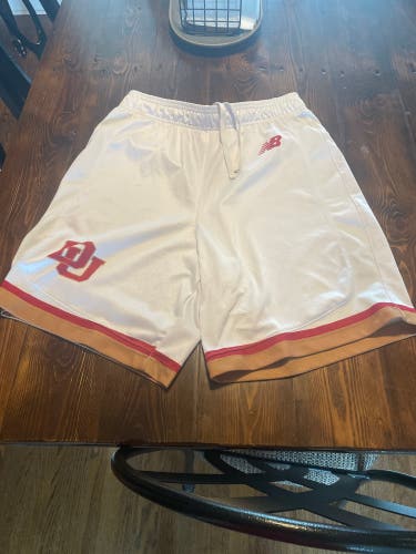 Team Issued Denver shorts L