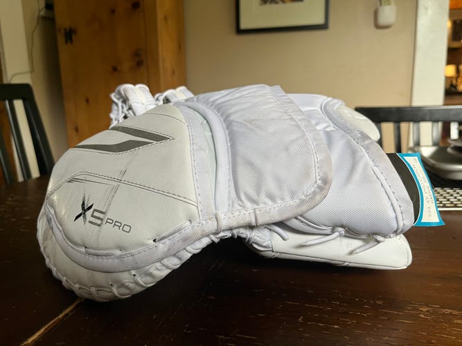 Used Bauer Vapor X5 Pro Regular Pro Stock Goalie Glove