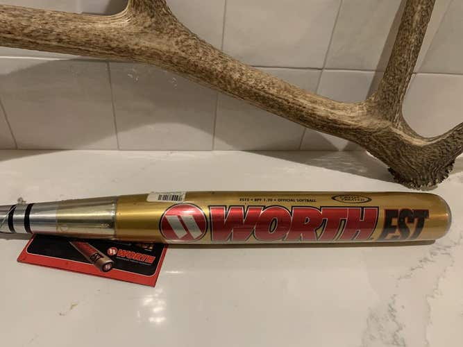 NIW 2001 Worth EST 34/27 Slow Pitch Softball Bat