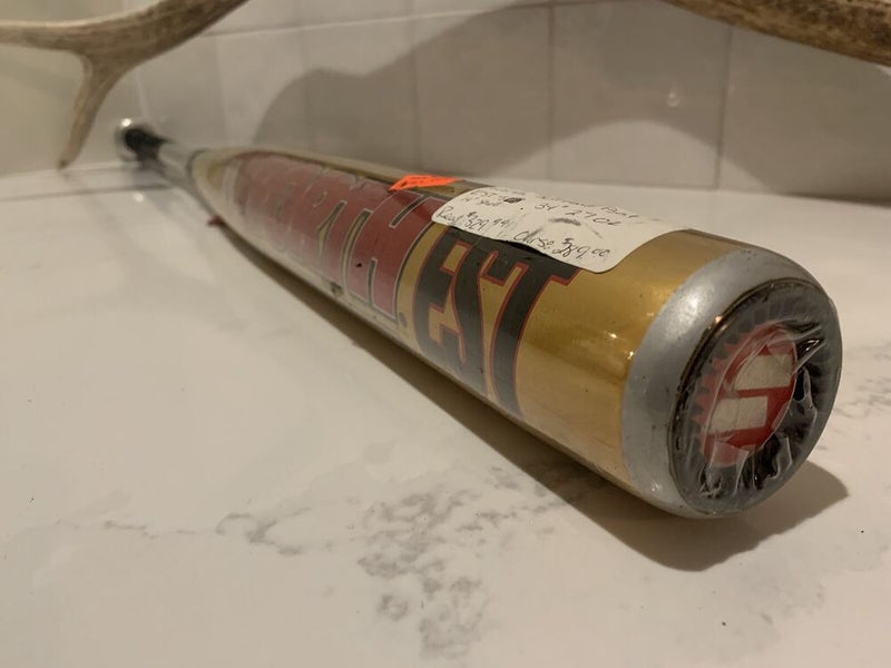 NIW 2001 Worth EST 34/27 Slow Pitch Softball Bat