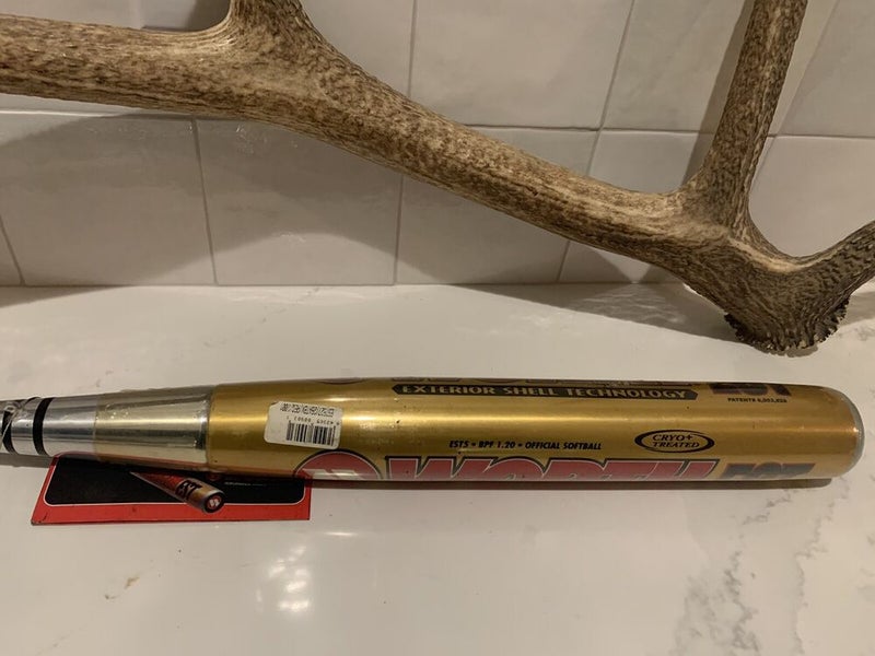 NIW 2001 Worth EST 34/27 Slow Pitch Softball Bat