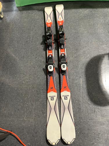 Used Kid's Salomon XDR 154 cm All Mountain Skis With Bindings Max Din 10