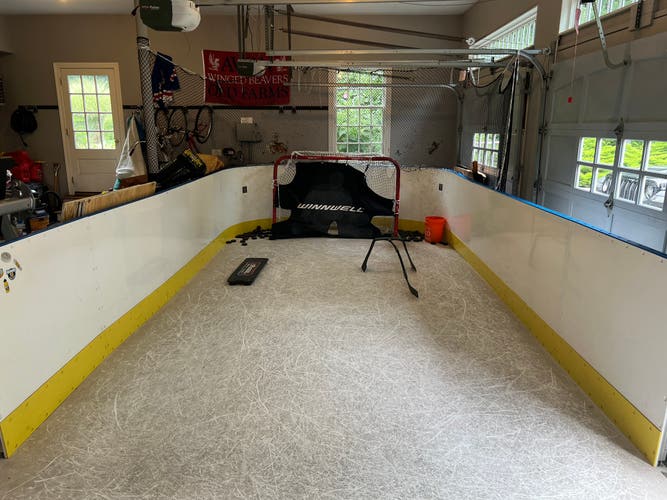 Indoor/Outdoor Hockey Rink w/ Synthetic Ice