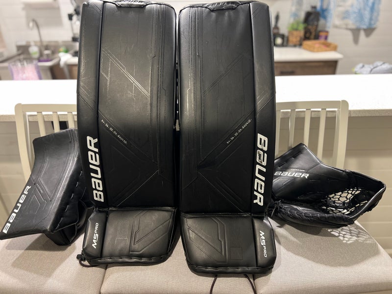 Bauer Supreme M5 Full Set (leg, glove, blocker)