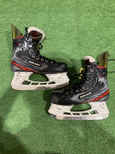 Used Junior Bauer Vapor X2.9 Hockey Skates Regular Width Size 3.5