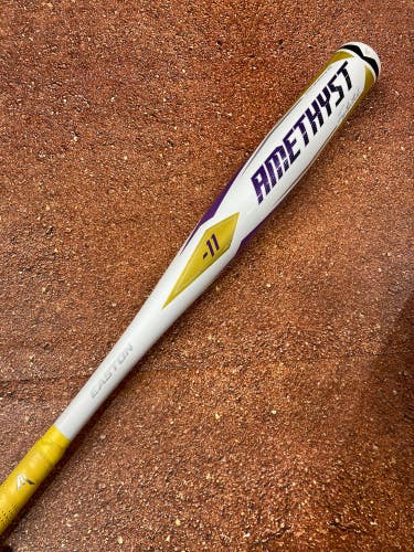 MINT CONDITION Easton Amethyst Fastpitch Softball Bat 29" (-11)