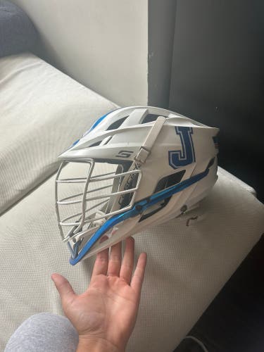 Cascade S - White and Blue