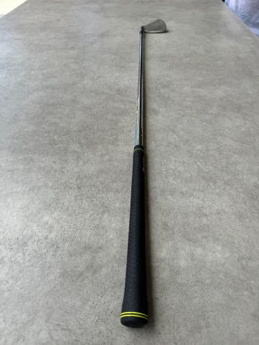 Used Men's 8 Iron Right Handed M1