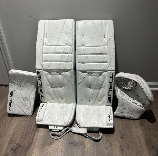 True Catalyst PX3 Pro Goalie Custom Full Set (Pads, Glove, Blocker)