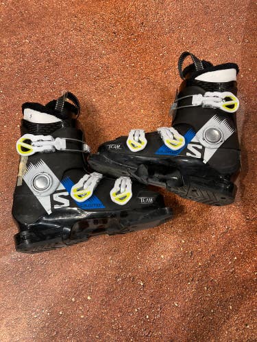 Used Salomon Team Ski Boots Mondo Size 23 & 23.5