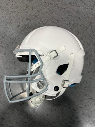 Used Youth Medium Riddell Victor-i Helmet 2024 Season