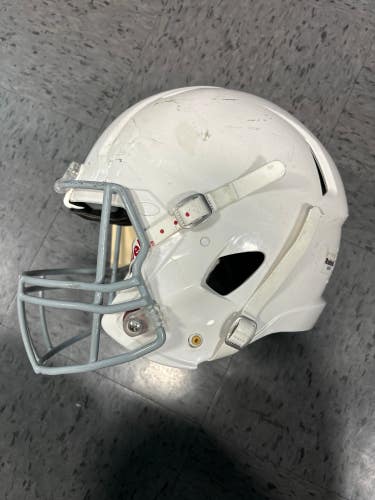 Used Youth Large/XL Riddell Victor-i Helmet 2022