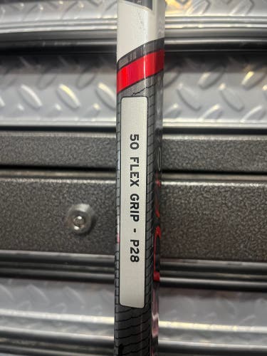 Ccm ft6 pro p28 RH 50 flex junior