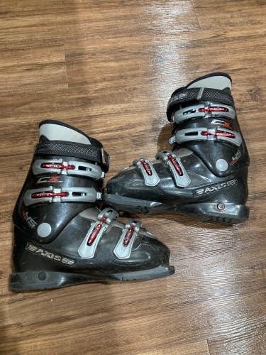 Kid s Used HEAD Ski Boots SidelineSwap