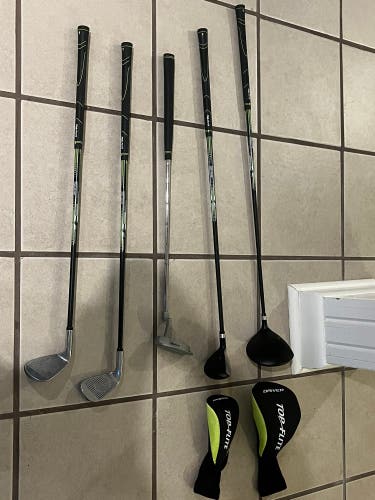 Junior Top Flite (5 piece) golf club set