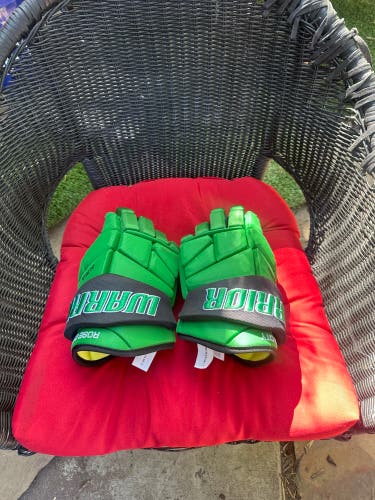 New  Warrior 13" Pro Stock Alpha Pro Plus Gloves green pats