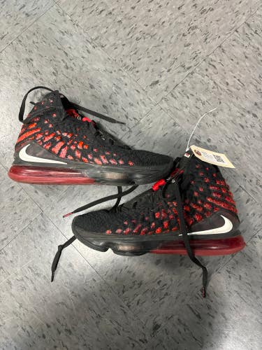 Used Size 8.0 Men’s Nike Lebron 17GS ‘Infrared VI’ Shoes