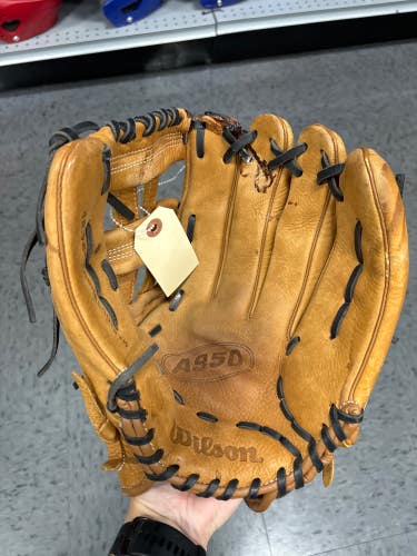 Brown Used Wilson A950 Right Hand Throw Baseball Glove 12.75"