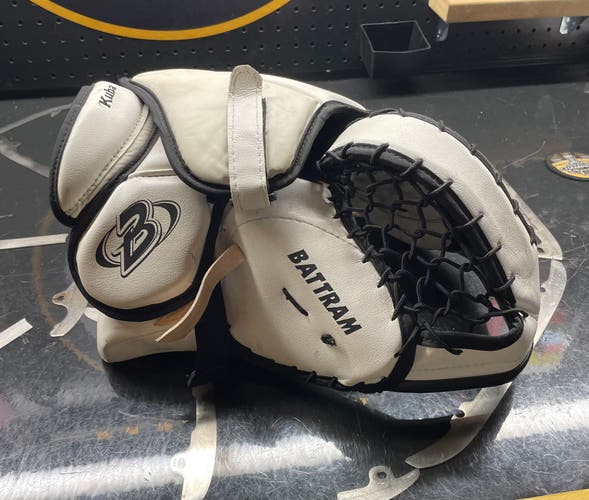 Battram Goalie glove