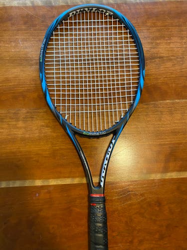 Dunlop Biomimetic 200 Tennis Racquet