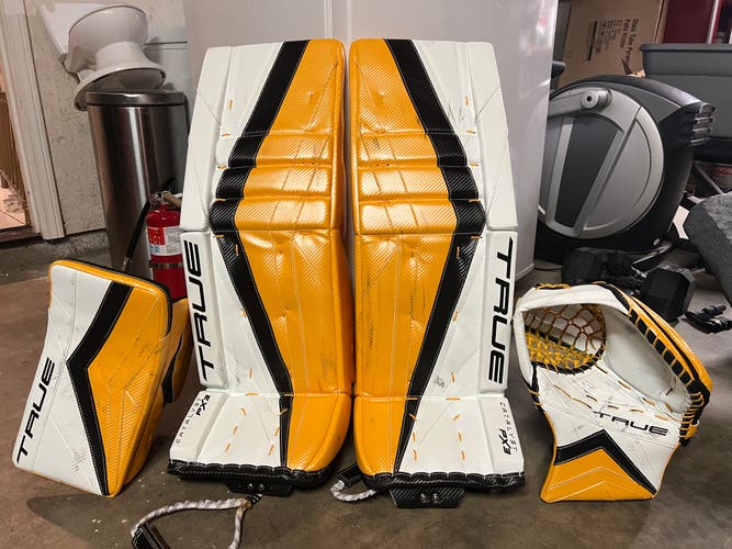 34+2 True Catalyst PX3 Regular Goalie Full Set