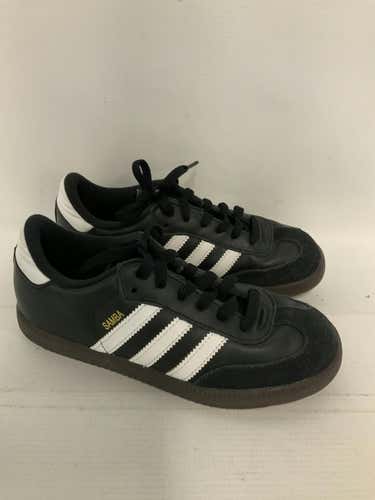 Used Adidas Junior 02.5 Indoor Soccer Turf Shoes