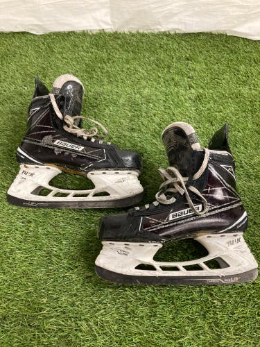 Used Senior Bauer Supreme 1S Hockey Skates Regular Width 8