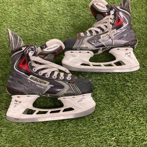 Used Intermediate Bauer Vapor X100 Hockey Skates | Size 4.5
