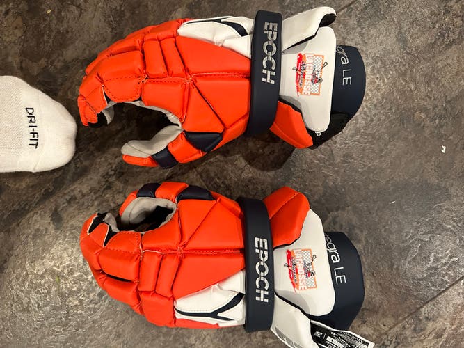 Nassau Epoch Lacrosse Gloves