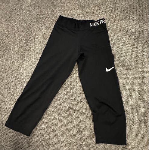 Nike pro girls black cropped leggings. Medium