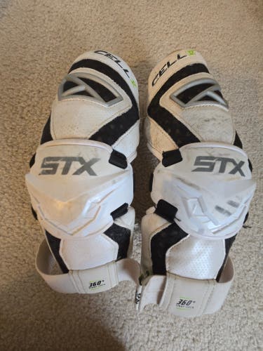 Used Medium Adult STX Cell V Arm Guard