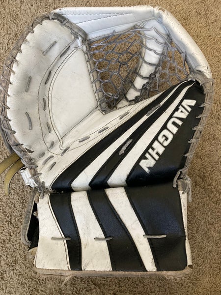 Goalie catch glove