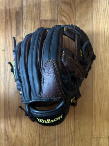 Wilson A905 11.5" Right Hand Throw Leather Baseball Glove