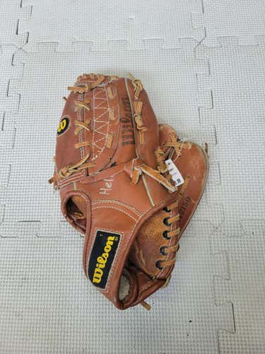 Used Wilson A2150 11" Fielders Gloves